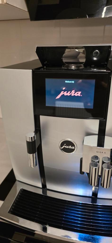 JURA GIGA 6, Witgoed en Apparatuur, Koffiezetapparaten, Zo goed als nieuw, Koffiemachine, 10 kopjes of meer, Ophalen of Verzenden