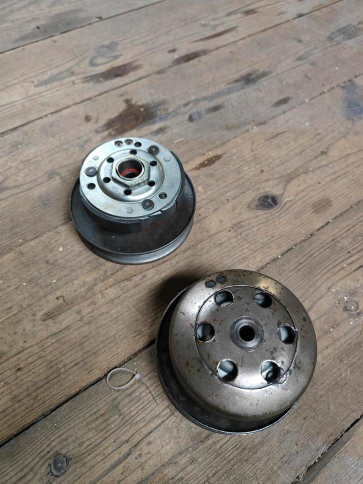 Piaggio 2t, 4t en mina hori achter poulies en koppeling, Fietsen en Brommers, Brommeronderdelen | Algemeen, Ophalen of Verzenden