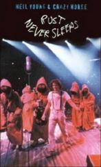 VHS Neil Young & Crazy Horse ‎- Rust Never Sleeps, Cd's en Dvd's, Vanaf 6 jaar, Ophalen of Verzenden, Muziek en Concerten