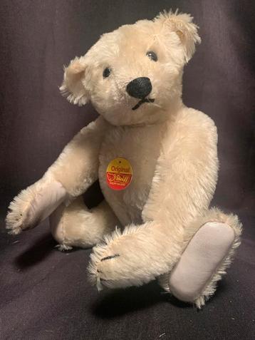 Prachtige jaren 80Steiff Beer - Blanco Knop - Klassiek Model beschikbaar voor biedingen