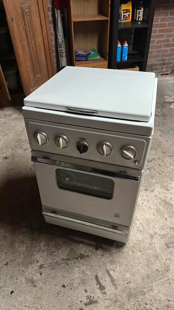 Etna 9044 gasfornuis, Witgoed en Apparatuur, Fornuizen, Gebruikt, Vrijstaand, Gas, 4 kookzones, 90 tot 95 cm, 45 tot 60 cm, Hete lucht