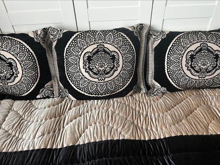 Marokkaanse bank bekleding sedari !10 kussens en 4 matrassen, Huis en Inrichting, Banken | Bankstellen, Nieuw, Ophalen of Verzenden