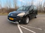 Peugeot Partner 1.6 16V 66KW Tepee 2010 Zwart, Auto's, Voorwielaandrijving, Stof, 4 cilinders, Zwart