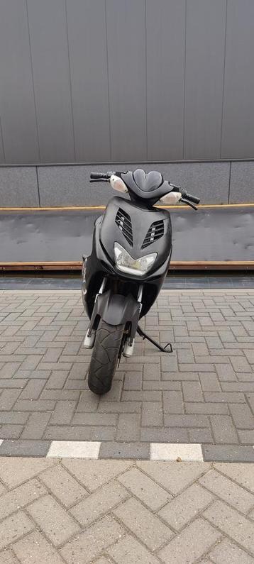 Yamaha Aerox 70CC opnieuw opgebouwd  beschikbaar voor biedingen