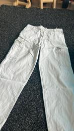 Pull and bear size eur 38 color white (BUTTON BROKEN), Ophalen of Verzenden, Gedragen, Wit