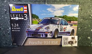 Porsche 934 RSR MARTINI 1:24 Revell beschikbaar voor biedingen