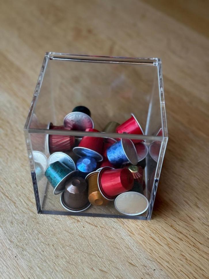 Nespresso Cube capsulehouder | zo goed als nieuw, Witgoed en Apparatuur, Koffiemachine-accessoires, Zo goed als nieuw, Ophalen of Verzenden