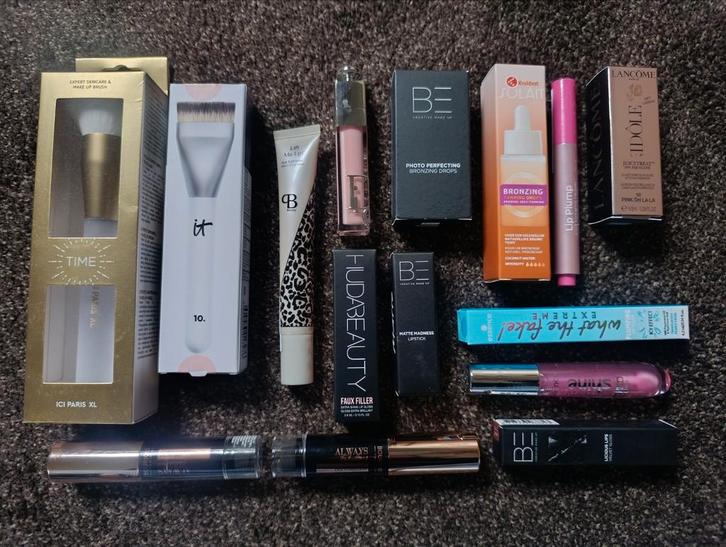 Make up producten oa Dior, Be, Huda, Lancome, Sieraden, Tassen en Uiterlijk, Uiterlijk | Cosmetica en Make-up, Nieuw, Gehele gezicht