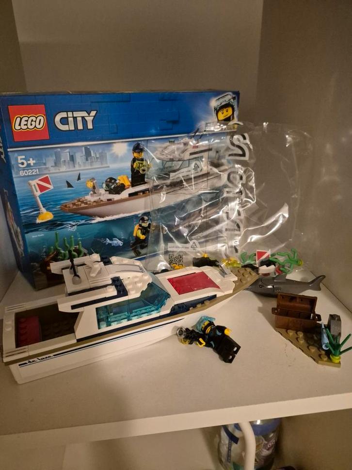 LEGO City 60221 Duikjacht, Kinderen en Baby's, Speelgoed | Duplo en Lego, Zo goed als nieuw, Lego, Complete set, Ophalen of Verzenden