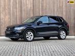 Volkswagen Tiguan 1.4 TSI eHybrid Elegance / Trekhaak /, Zwart, 4 cilinders, Adaptive Cruise Control, Alcantara