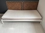 Ikea bed 90x200 met rotan losse zijkanten, Ophalen, 90 cm, Eenpersoons, Wit