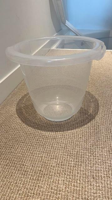 Transparante Babytub beschikbaar voor biedingen