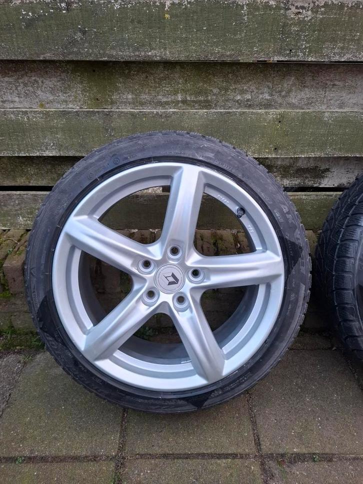 Renault brock 17 inch 5x114,3  winterbanden, Auto-onderdelen, Banden en Velgen, Velg(en), Winterbanden, 17 inch, 205 mm, Ophalen