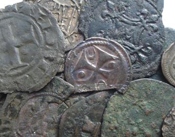 Europa lot met 20 oude munten (veelal zeldzaam middeleeuws) beschikbaar voor biedingen