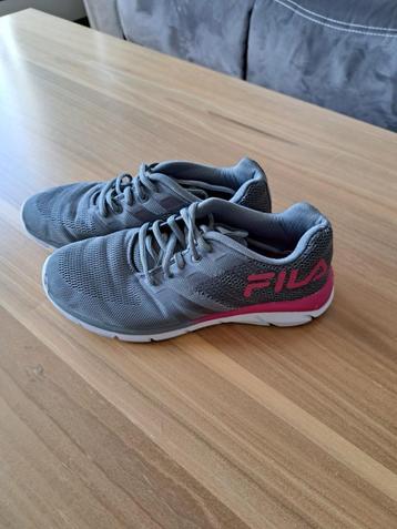 Fila schoenen maat 38, vallen wat kleiner ZGAN beschikbaar voor biedingen