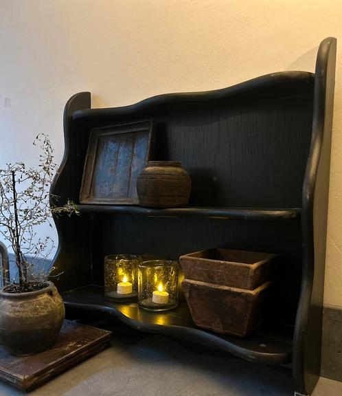 Oud bordenrek wandrek pronkkast sober landelijk, Antiek en Kunst, Curiosa en Brocante, Ophalen of Verzenden