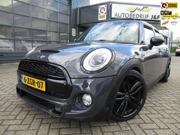 Mini Mini 2.0 Cooper S Chili / Automaat / PANO / 2x PDC / NA