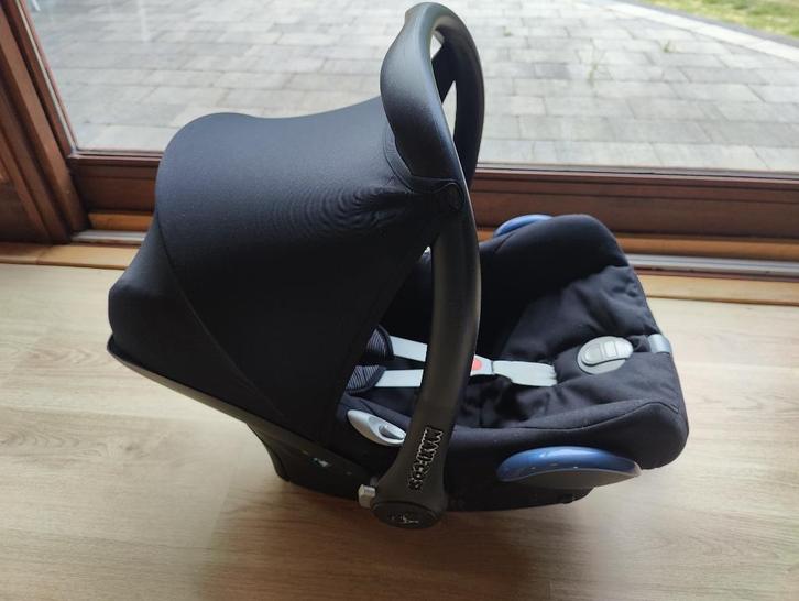 Maxi-cosi CabrioFix + FamilyFix Base | Complete set, Kinderen en Baby's, Autostoeltjes, Zo goed als nieuw, Maxi-Cosi, 0 t/m 13 kg