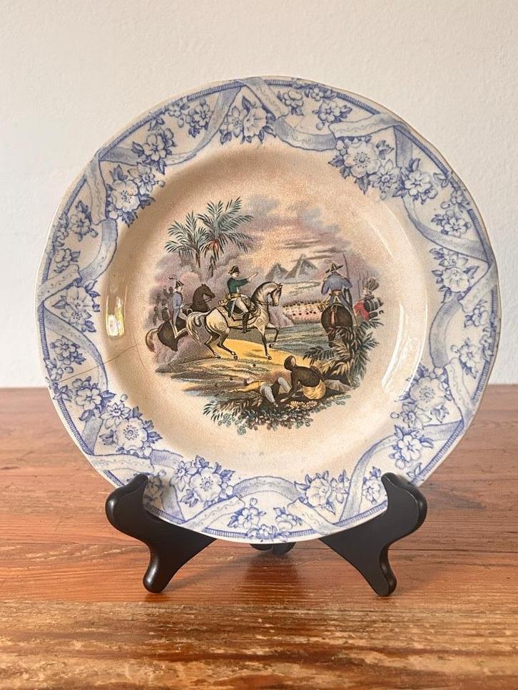 Wandbord / sierbord - Potsdam Pierre Regout, Antiek en Kunst, Antiek | Wandborden en Tegels, Ophalen of Verzenden