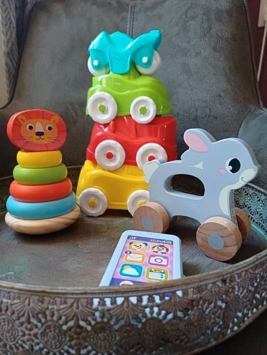 Setje dreumes speelgoed, Kinderen en Baby's, Speelgoed | Babyspeelgoed, Gebruikt, Overige typen, Met wieltjes, Ophalen
