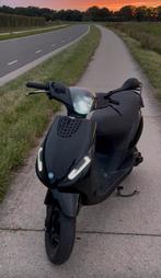 PIAGGIO ZIP 70CC - MET WOK!, Fietsen en Brommers, Scooters | Piaggio, Tweetakt, Zip, Ophalen of Verzenden, Zo goed als nieuw