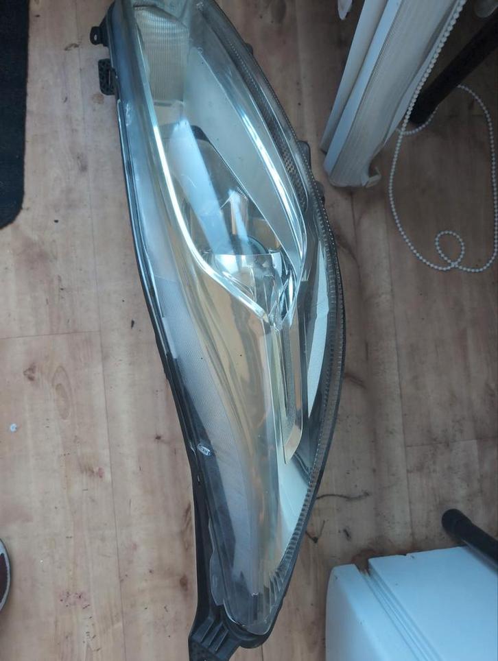 Ford Fiesta 2014 Rechter Koplamp, Auto-onderdelen, Verlichting, Ford, Gebruikt, Ophalen of Verzenden