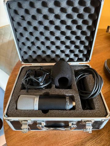 Trust Studio USB Microfoon beschikbaar voor biedingen