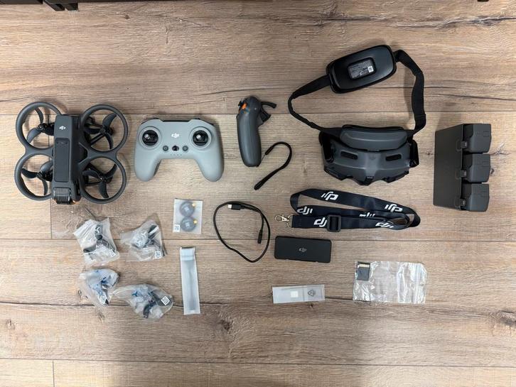 Zeer complete DJI Avata 2 in stevig koffer, Audio, Tv en Foto, Drones, Zo goed als nieuw, Ophalen