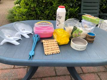 Complete set voor hamster (2 verblijven en alle accessoires) beschikbaar voor biedingen
