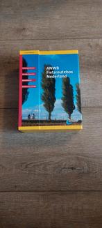 ANWB Fietstoutebox Nederland, ANWB, Fiets- of Wandelgids, Ophalen of Verzenden, Zo goed als nieuw