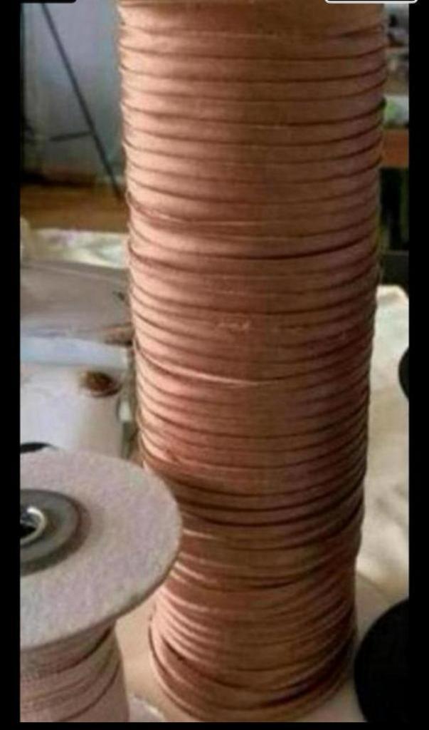 Grote Rol Bruine Naai Band - Naaiband en/of Naaigaren. NIEUW, Hobby en Vrije tijd, Naaien en Fournituren, Zo goed als nieuw, Ophalen of Verzenden