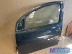 TOYOTA AYGO B1 DONKER GRIJS 01A links voor deur raam slot, Ophalen, Gebruikt, -, Deur