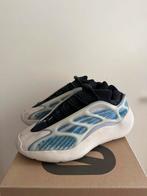 Adidas Yeezy Boost 700 V3 Kyanite, Kleding | Heren, Schoenen, Overige kleuren, Ophalen of Verzenden, Sneakers of Gympen, Gedragen