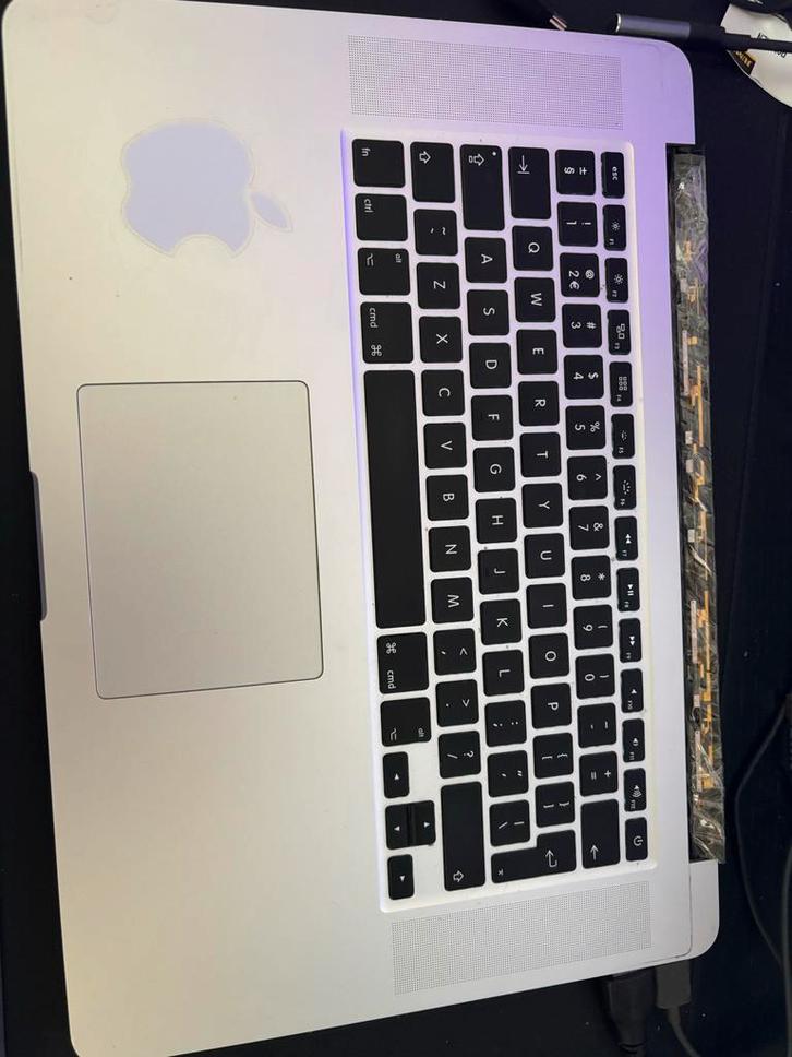 MacBook Pro (Headless) - Werkt met externe monitor, Computers en Software, Apple Macbooks, Gebruikt, MacBook Pro, 15 inch, 2 tot 3 Ghz