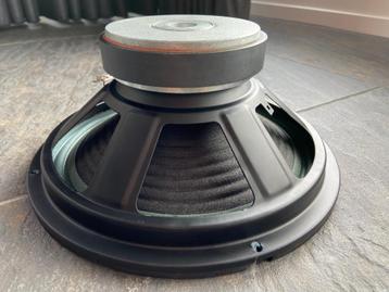 Raveland Mega Series x 1038 speaker beschikbaar voor biedingen