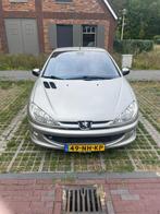 Peugeot 206 1.6 16V CC Roland Garros AUT 2003 Grijs, 4 cilinders, Cabriolet, 4 stoelen, USB