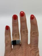 T231 Prachtige zilveren modernist ring maat 19, Sieraden, Tassen en Uiterlijk, Ringen, 19 tot 20, Ophalen of Verzenden, X, Dame