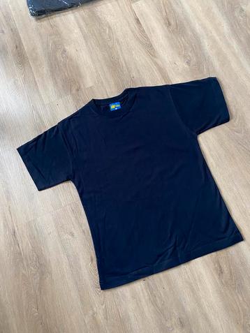 Grote partij effen NIEUWE T-SHIRTS, €0,50 per stuk!! beschikbaar voor biedingen