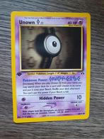 Unown 68/75 1 ste edition pokemon kaart, Hobby en Vrije tijd, Verzamelkaartspellen | Pokémon, Ophalen of Verzenden, Zo goed als nieuw