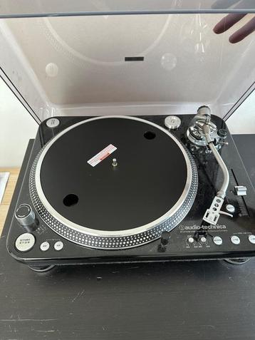 V2 Audio Tecnica DJ professionele draaitafels AT-LP1240-USB  beschikbaar voor biedingen