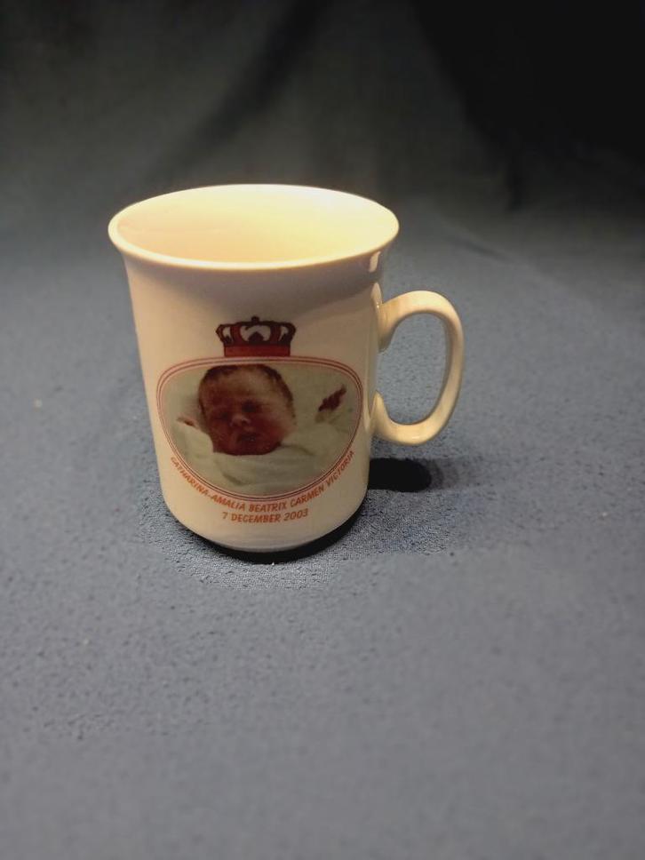 Drie beker koningshuis – Willem Alexander, Maxima, Amalia, Verzamelen, Koninklijk Huis en Royalty, Gebruikt, Servies, Nederland