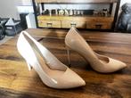 Prachtige champagne kleurige pumps, Pumps, Beige, Ophalen of Verzenden, Zo goed als nieuw