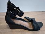 Sch106 - Zwarte leren Ugg sandalen maat 40 (1), Ophalen of Verzenden, Zo goed als nieuw, Zwart, Sandalen of Muiltjes