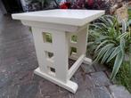 Brocante bijzettafel antiek wit plantentafel zware kwaliteit, Ophalen of Verzenden, Gebruikt