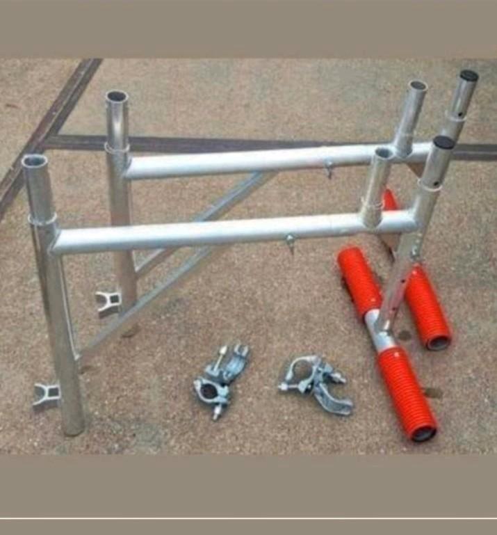 Te koop nieuwe uitwijkconsoles voor 1 of 2 planken diep, Doe-het-zelf en Verbouw, Steigers, Nieuw, Rolsteiger of Kamersteiger