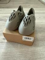Yeezy Foam RNR infants stone sage, Adidas, Jongen of Meisje, Schoenen, Nieuw