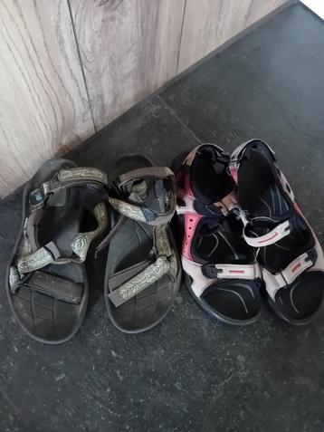 Ecco sandalen maat 42 en Teva sandalen maat 40 beschikbaar voor biedingen