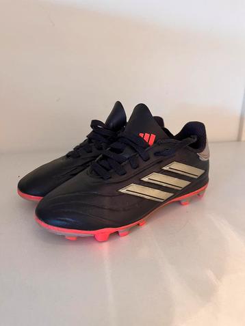 Adidas voetbalschoenen maat 29 – goede staat beschikbaar voor biedingen