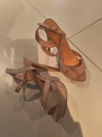 Beige sandalen met hoge hakken maat 40/41, Kleding | Dames, Schoenen, Atmosphere, Beige, Ophalen of Verzenden, Zo goed als nieuw
