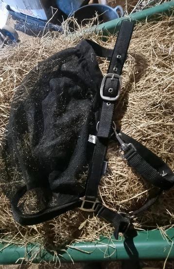 HH halster met vliegnetje  beschikbaar voor biedingen